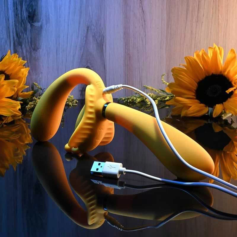 Evolved - The Monarch Strapless Strap On Vibrator - Yellow - Image 4