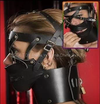 MUST BONDAGE MASK