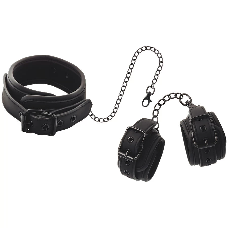 Fetish Submissive kaelarihm koos käeraudadega