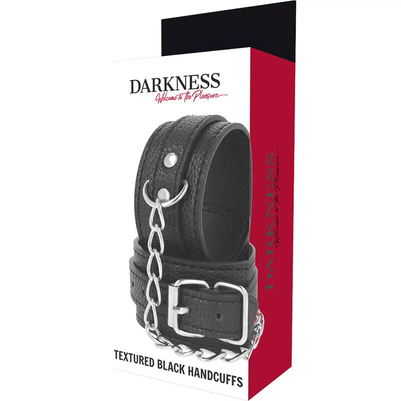 Kunstnahast käerauad Darkness