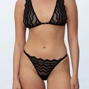 Muse Margot Triangle rinnahoidja must