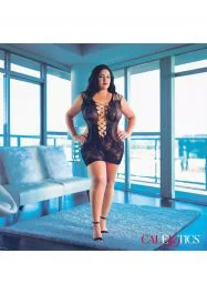 Peek-A-Boo Mini Dress Pluss Suurus
