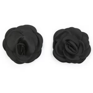 Rinnanibude katted rooside kujuga