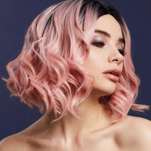 Fever Kourtney heleroosa/must parukas