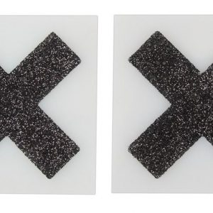 Läikivad X-kujulised nibukleebised